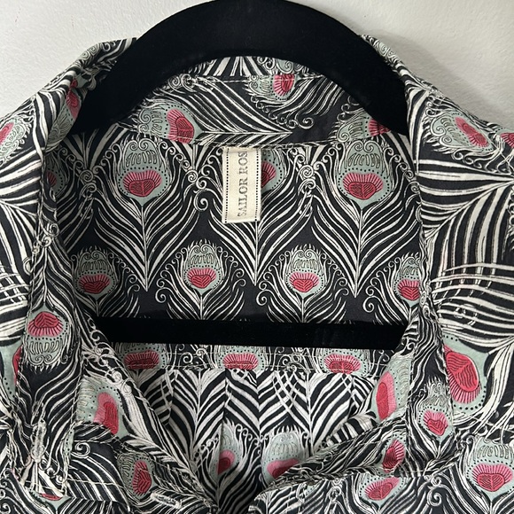 Sailor Rose Peacock Feather Print quarter button up collared Blouse - Picture 3 of 6